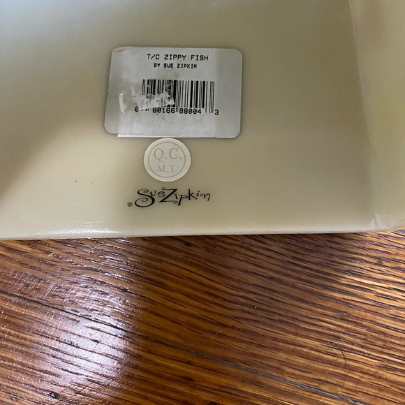 Underwater/ Fish themed tissue holder - Picture 4 of 7